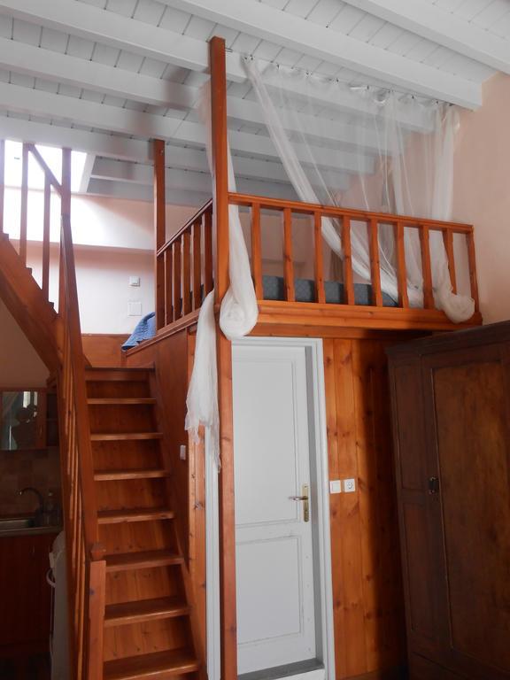 Sokratis Apartments Simi Dış mekan fotoğraf